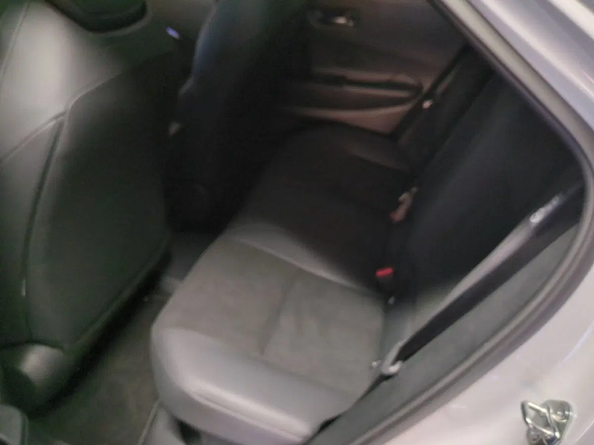 Toyota Toyota C-HR usata a Milano (12)
