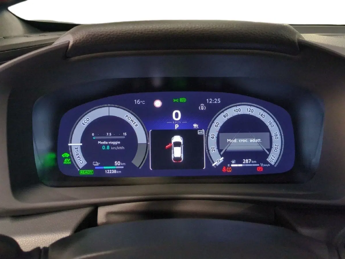 Toyota Toyota C-HR usata a Milano (14)