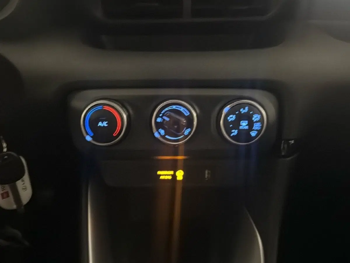 Toyota Yaris usata a Milano (14)
