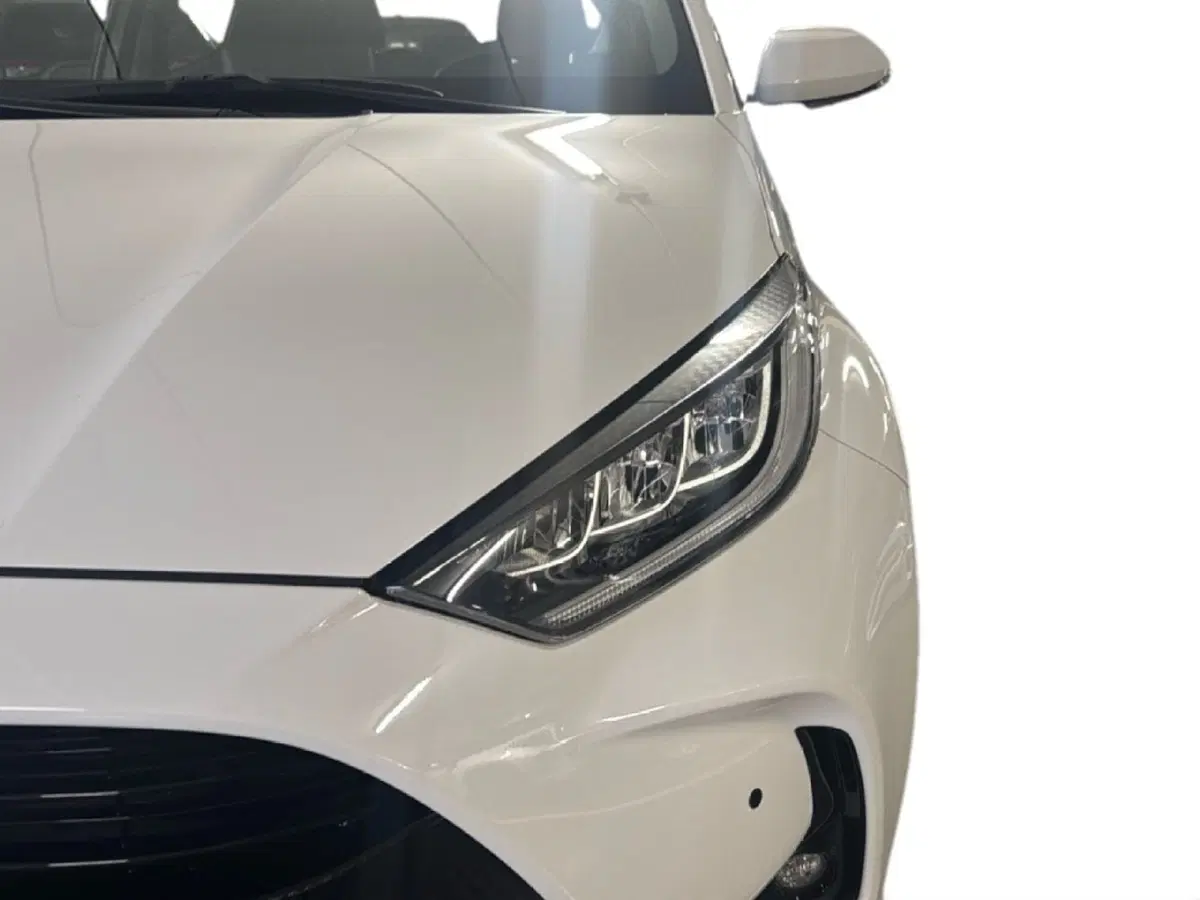 Toyota Yaris usata a Milano (8)