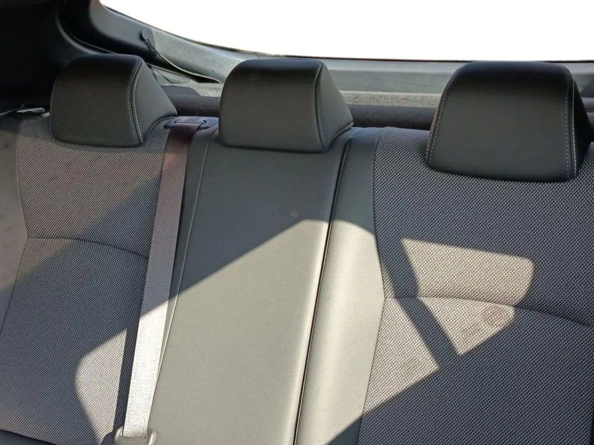Toyota Toyota C-HR usata a Milano (11)