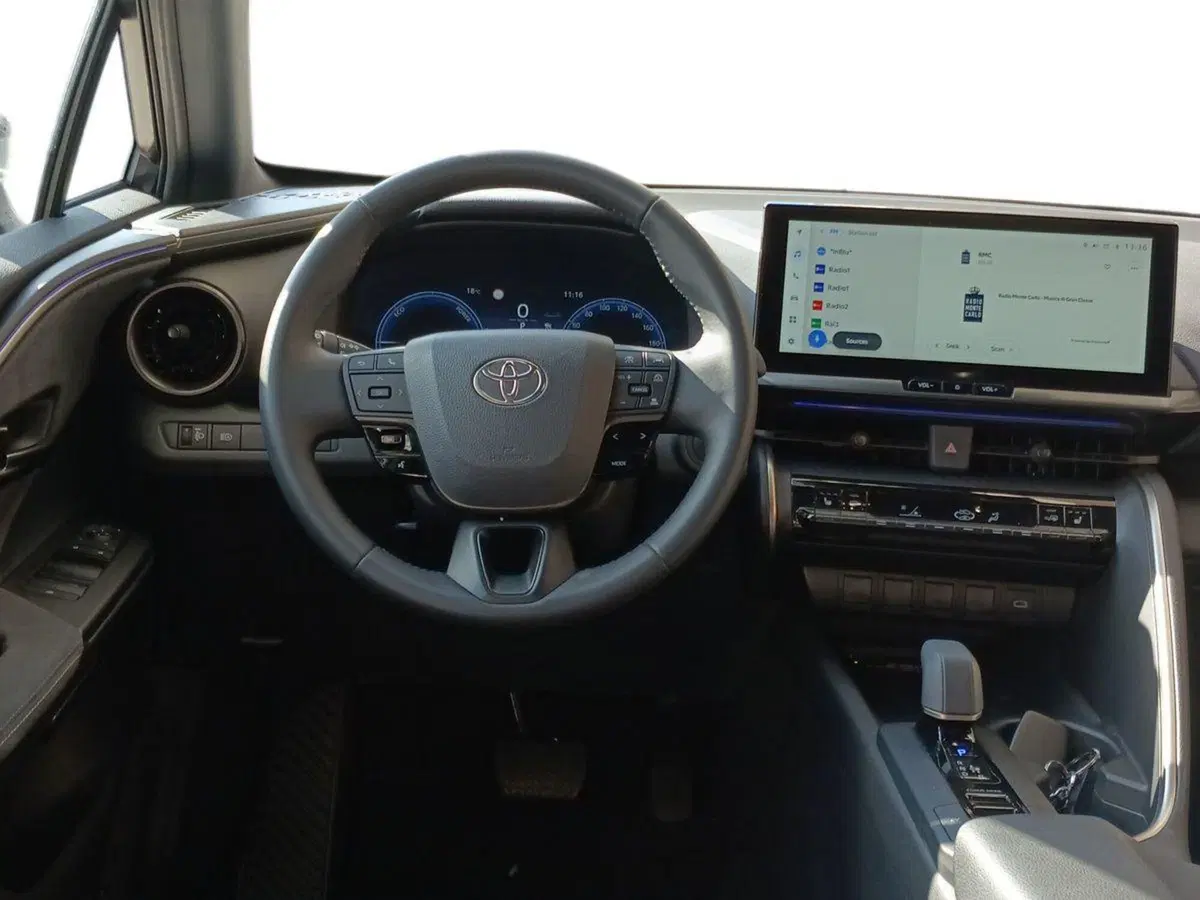 Toyota Toyota C-HR usata a Milano (8)