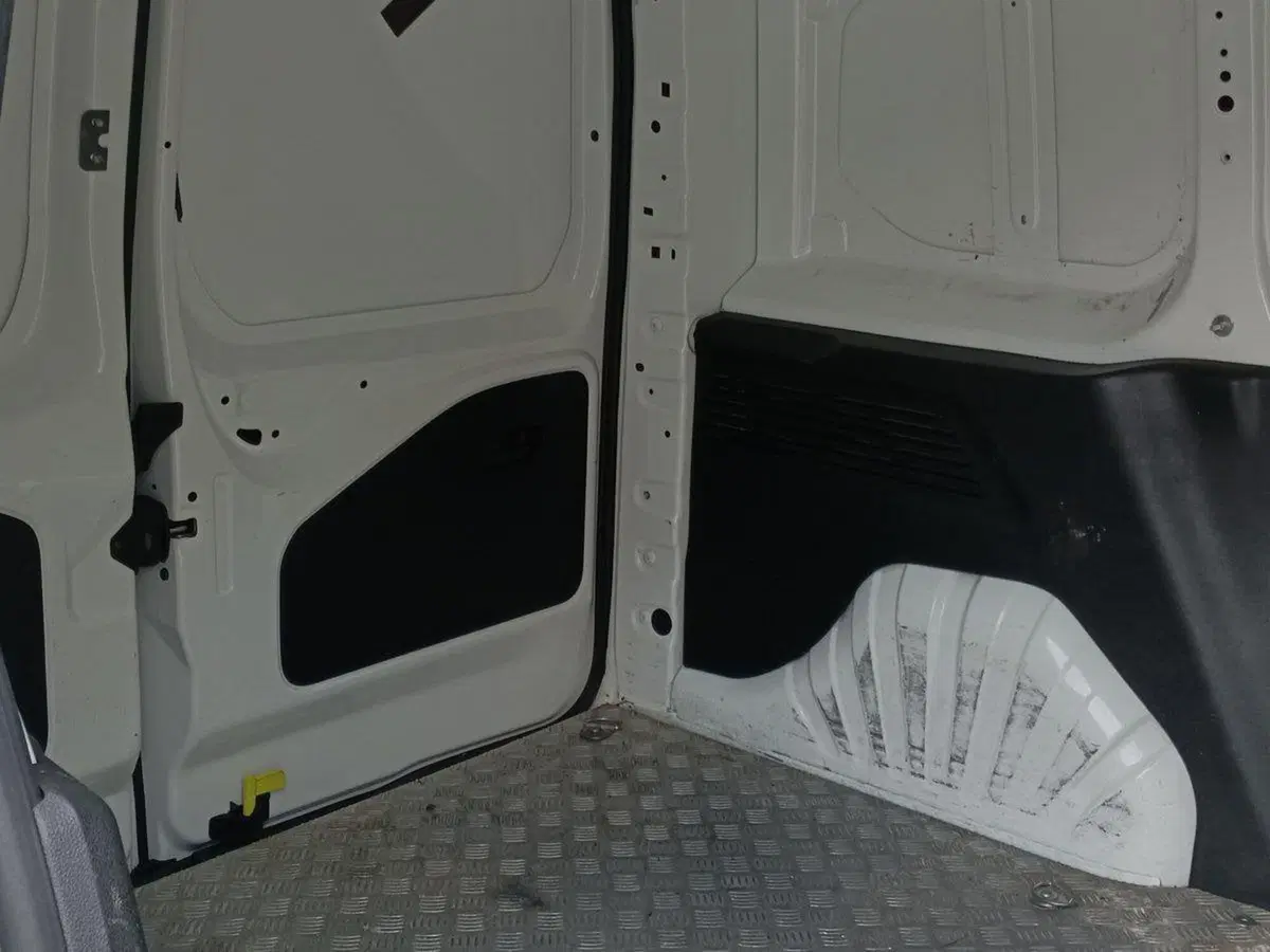 Toyota Proace City Furgone usata a Milano (11)