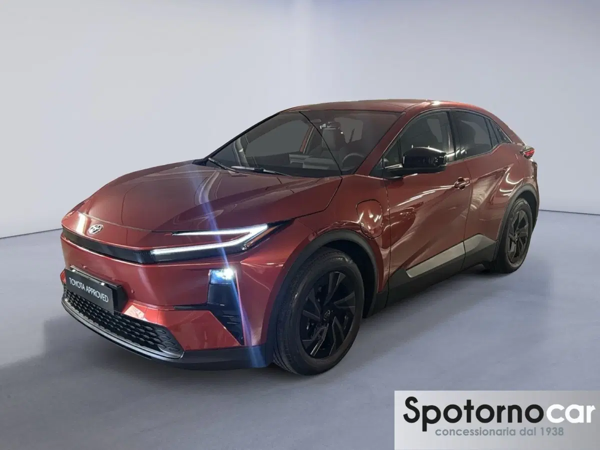 Toyota Toyota C-HR nuova a Milano