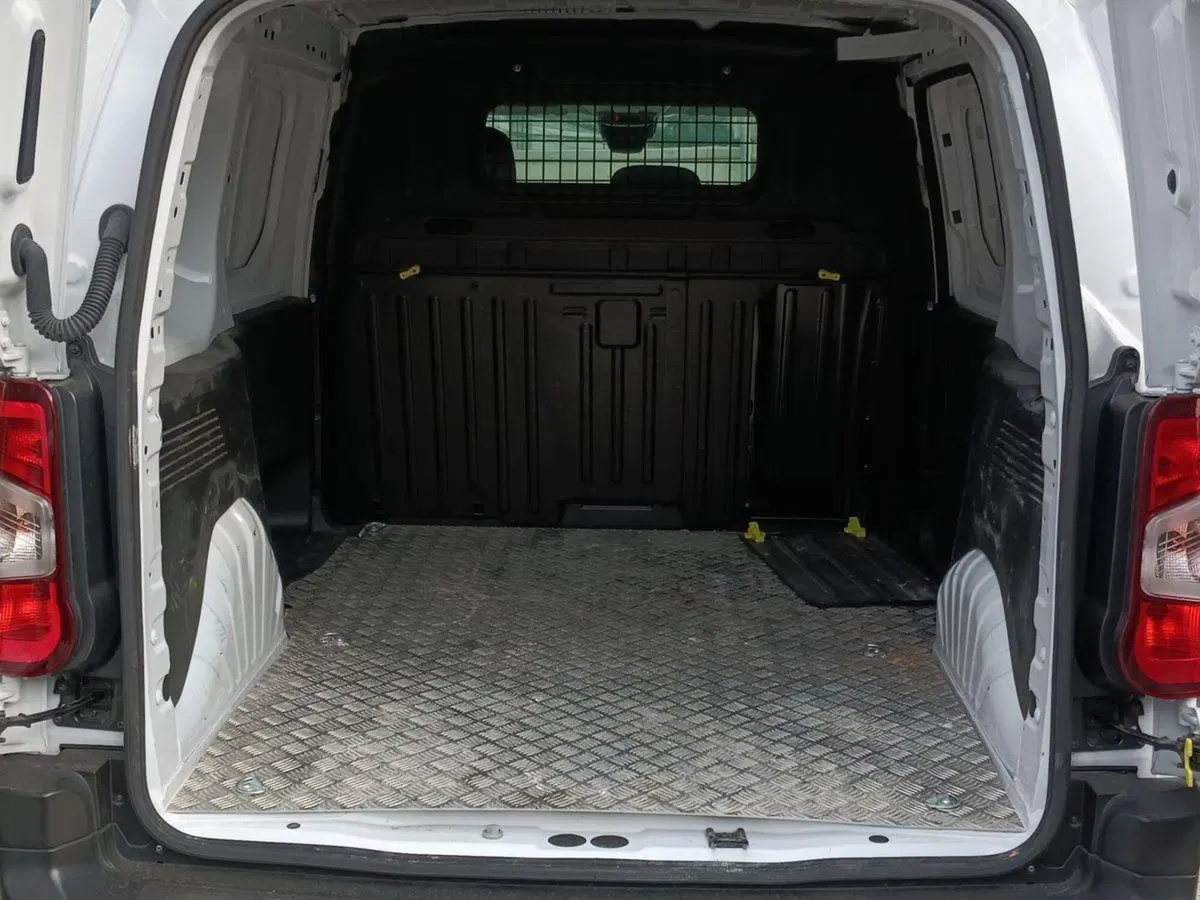 Toyota Proace City Furgone usata a Milano (6)