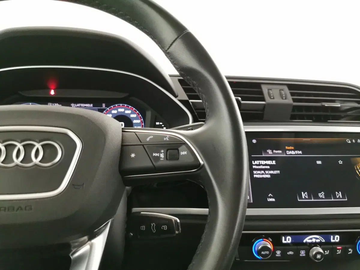 Audi Q3 Sportback usata a Chieti (14)
