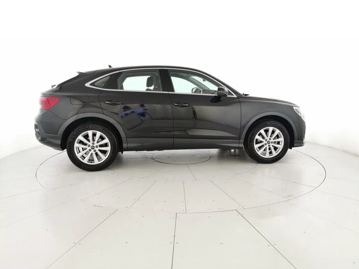 Audi Q3 Sportback usata a Chieti (4)