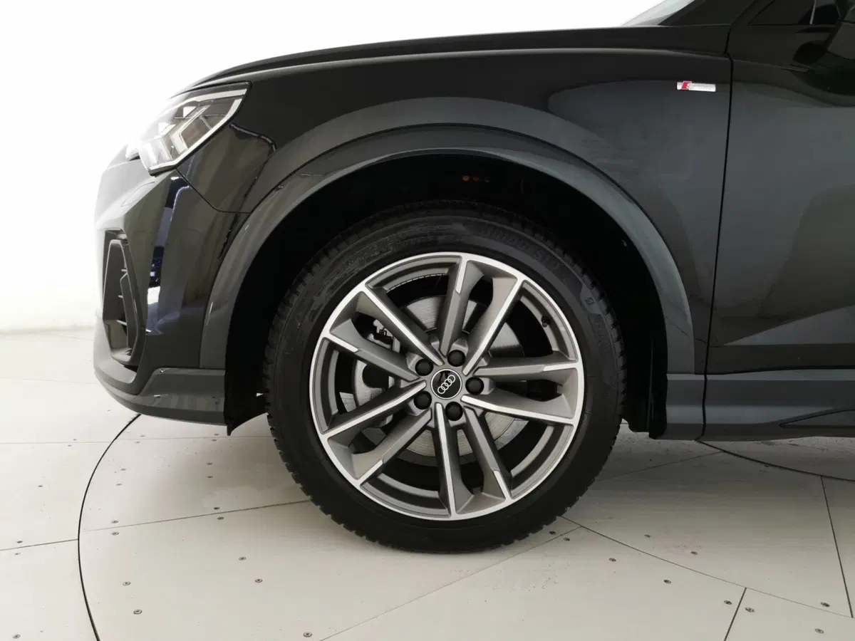 Audi Q3 Sportback usata a Chieti (7)