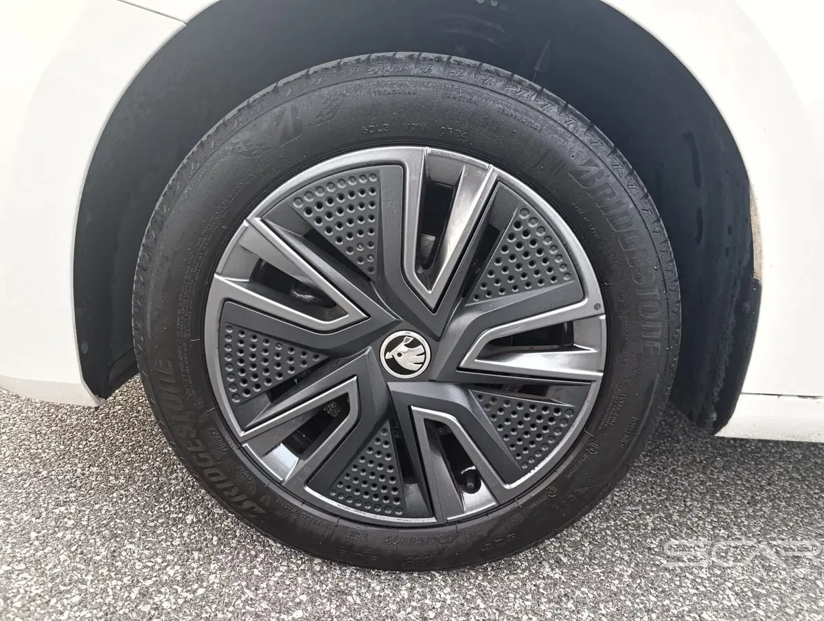 Skoda Fabia usata a Livorno (9)