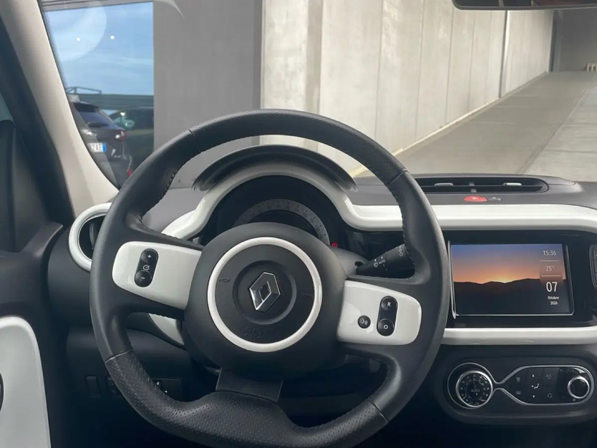 Renault Twingo usata a Bologna (14)