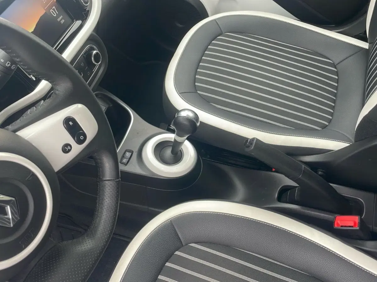 Renault Twingo usata a Bologna (18)