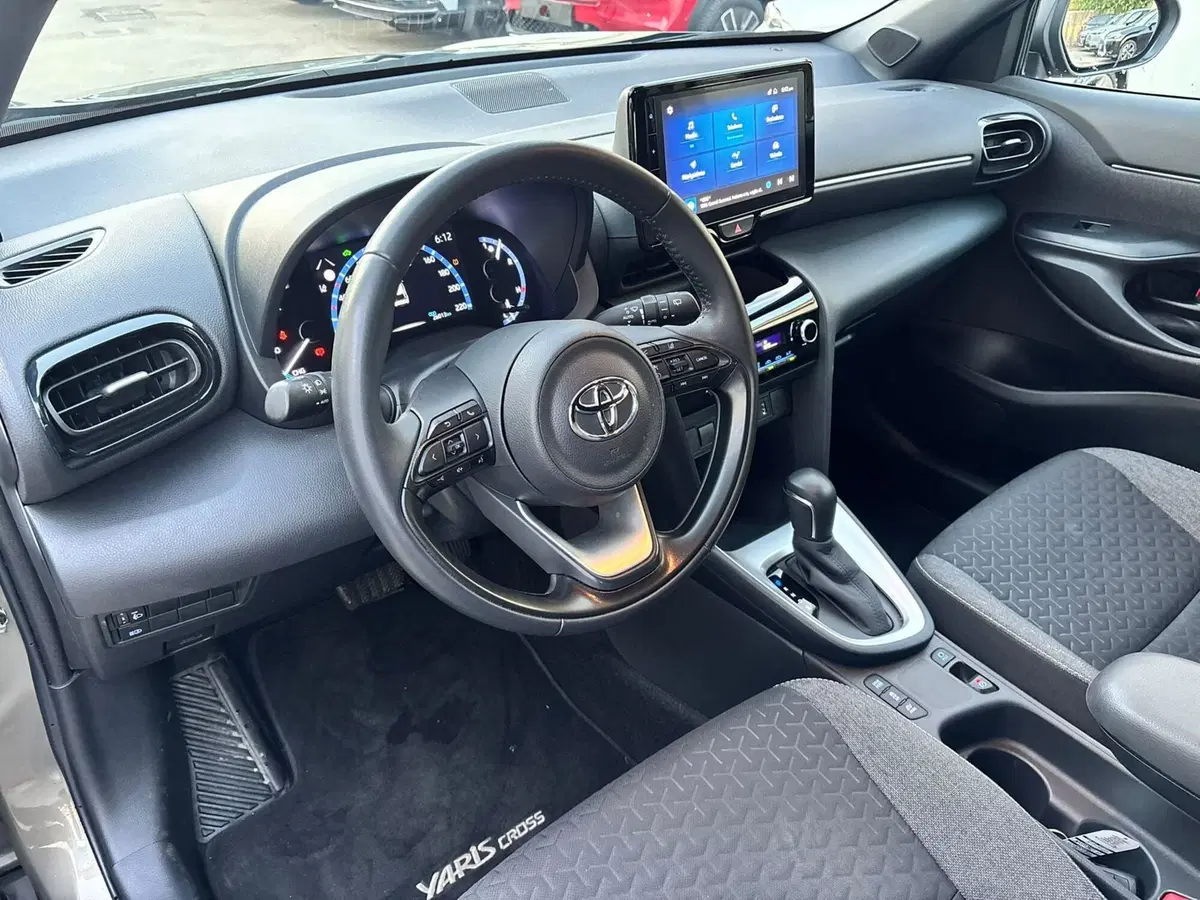 Toyota Yaris Cross usata a Modena (11)