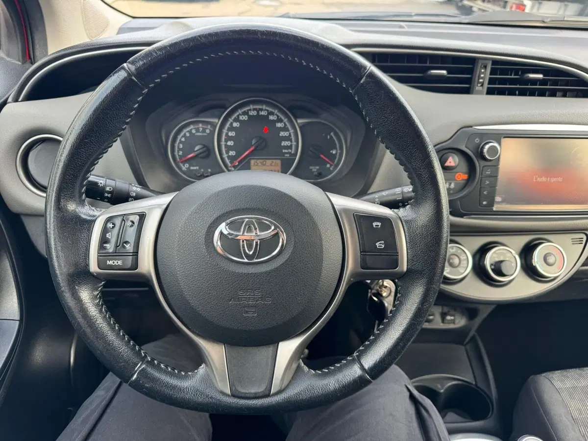 Toyota Yaris usata a Modena (11)