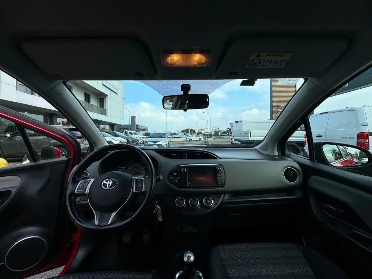 Toyota Yaris usata a Modena (17)