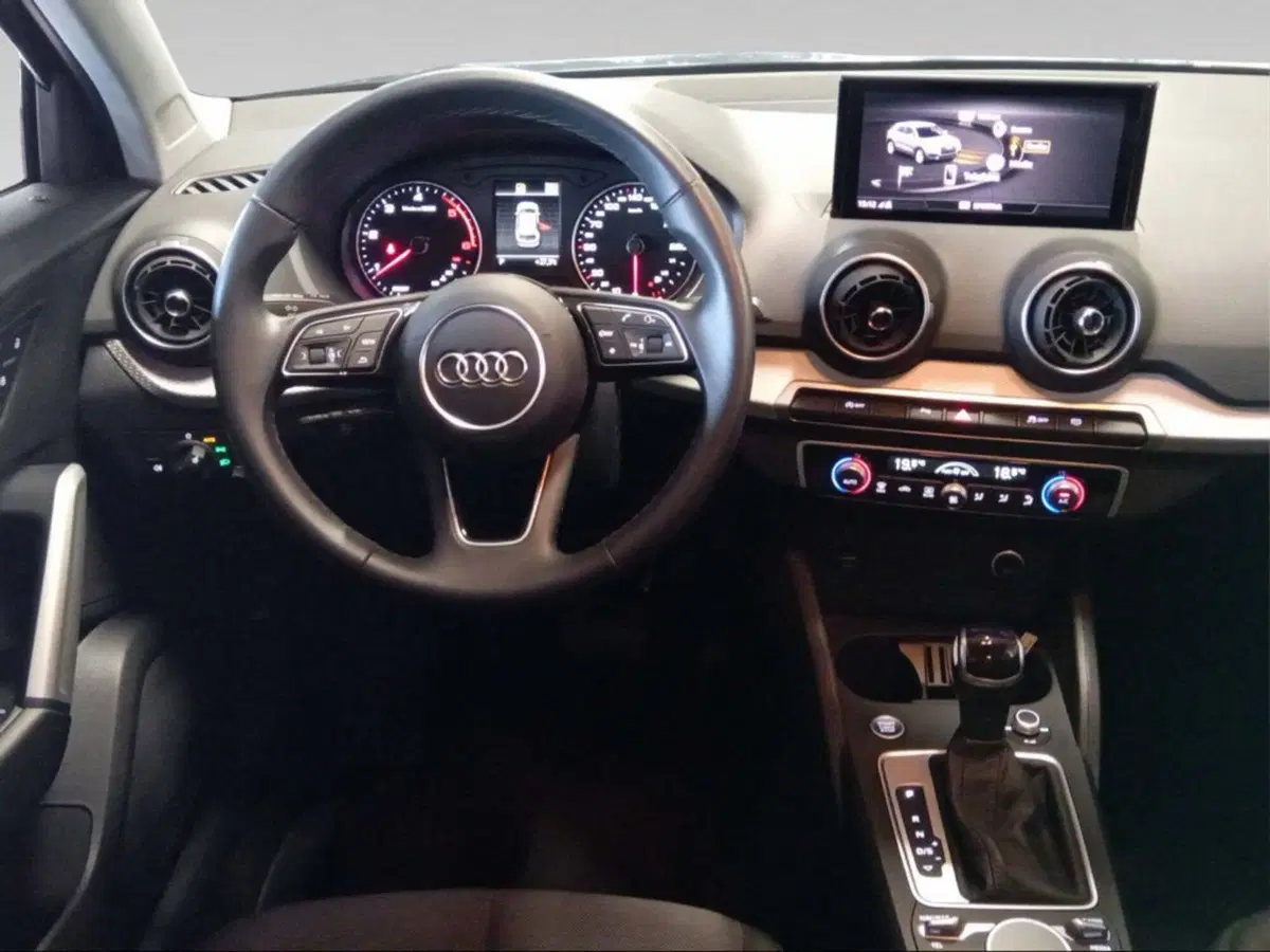 Audi Q2 usata a Siena (11)
