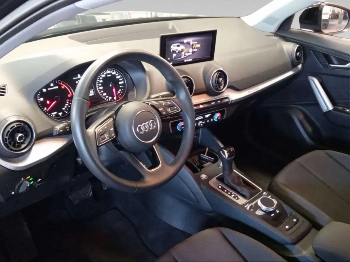 Audi Q2 usata a Siena (9)