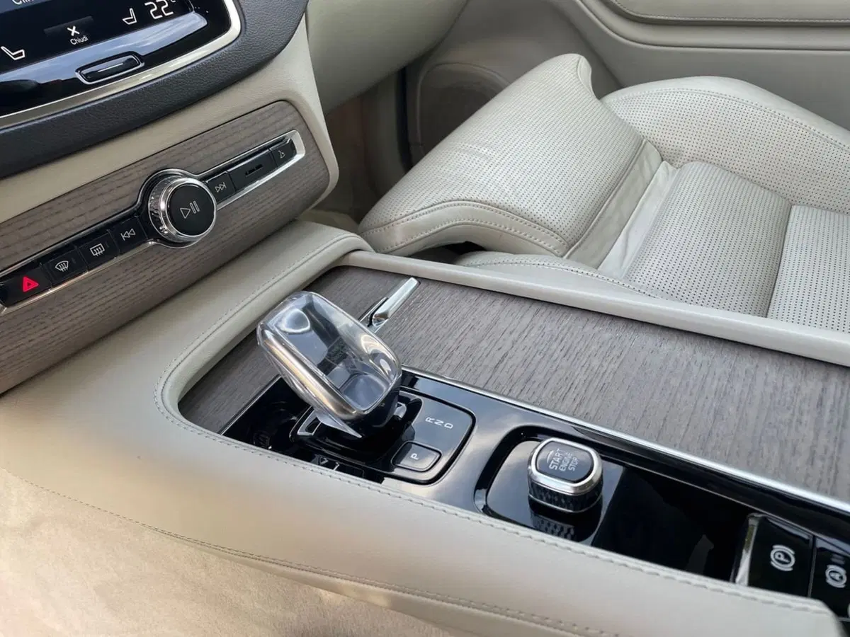 Volvo XC90 usata a Parma (15)