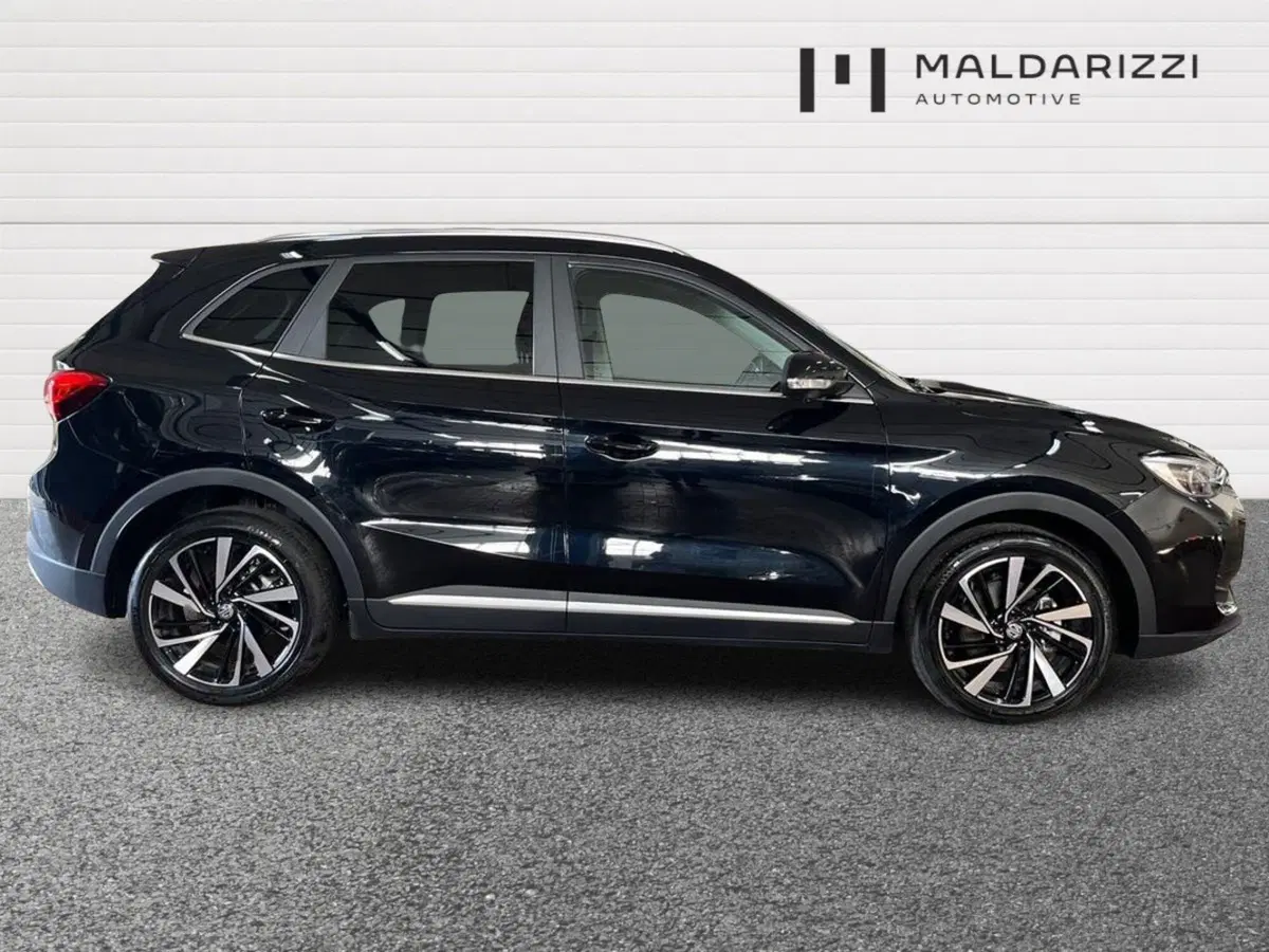 Mg ZS EV usata a Lecce (5)