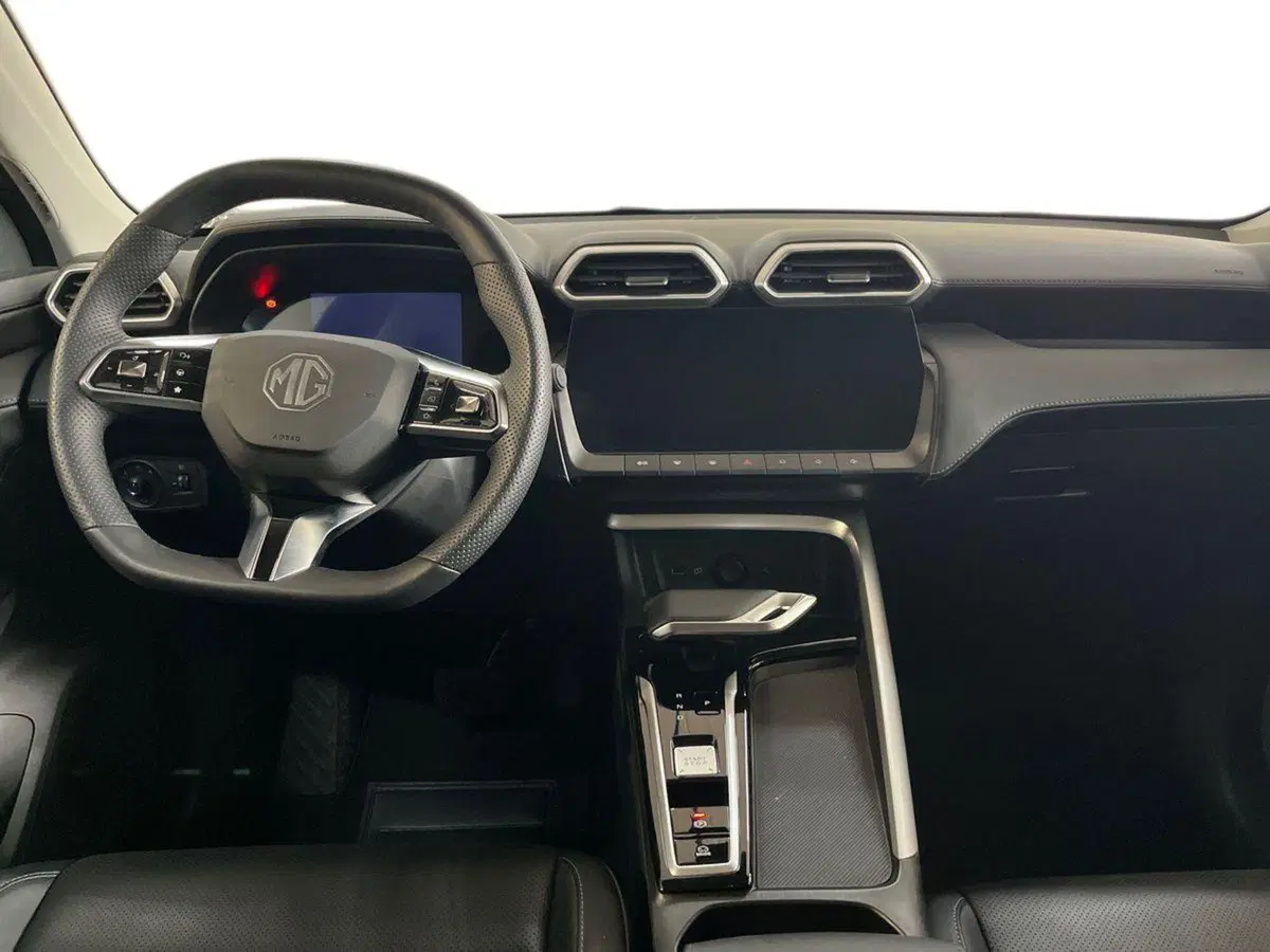 Mg ZS EV usata a Lecce (8)