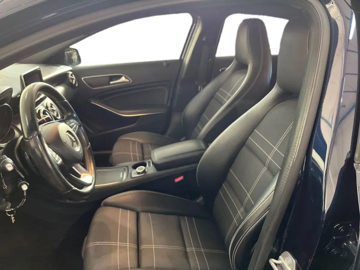 Mercedes-Benz Classe A usata a Bari (7)