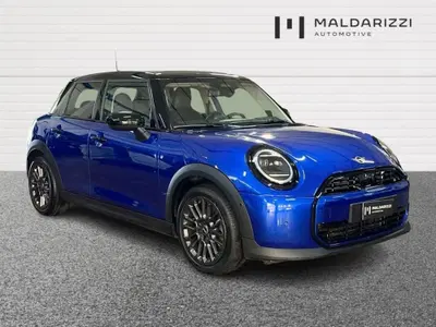 MINI Mini 1.5 Cooper Classic 5 porte del 2025 usata a Bari