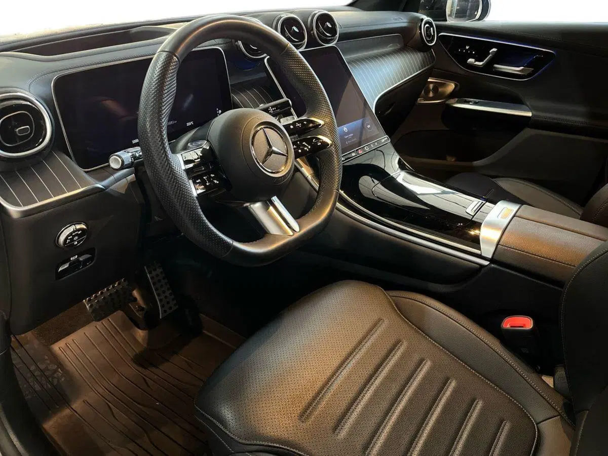 Mercedes-Benz GLC SUV usata a Bari (10)