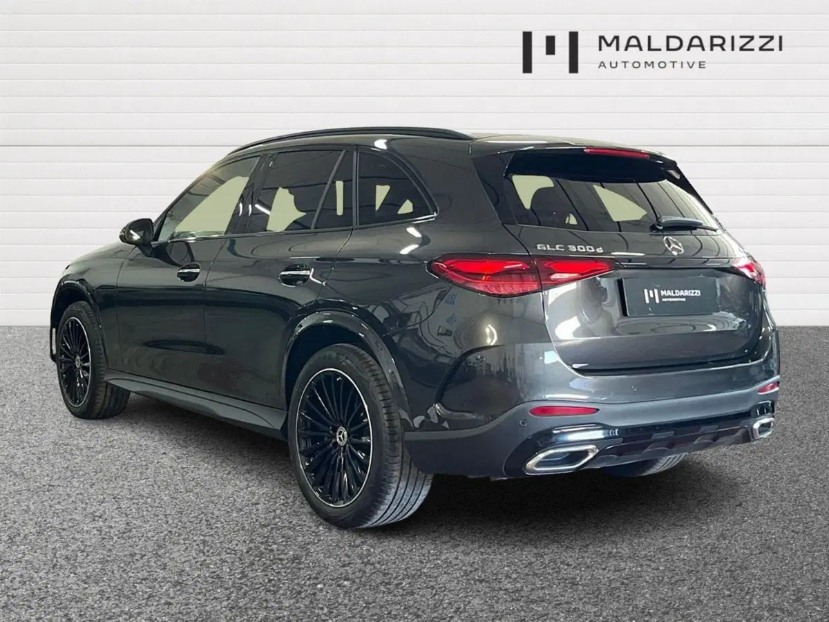 Mercedes-Benz GLC SUV usata a Bari (4)