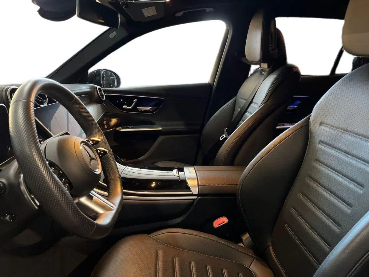 Mercedes-Benz GLC SUV usata a Bari (7)