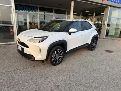 Toyota Yaris Cross 1.5h GR Sport Black Sky fwd 116cv e-cvt del 2022 usata a Creazzo