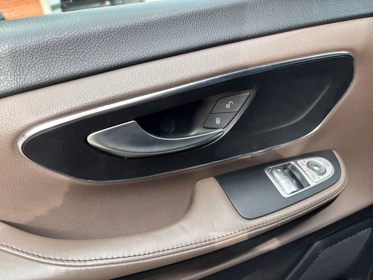 Mercedes-Benz Classe V usata a Pescara (12)