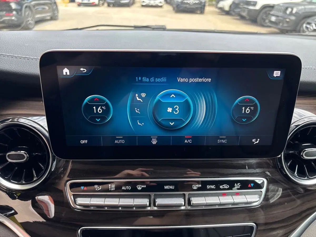 Mercedes-Benz Classe V usata a Pescara (14)