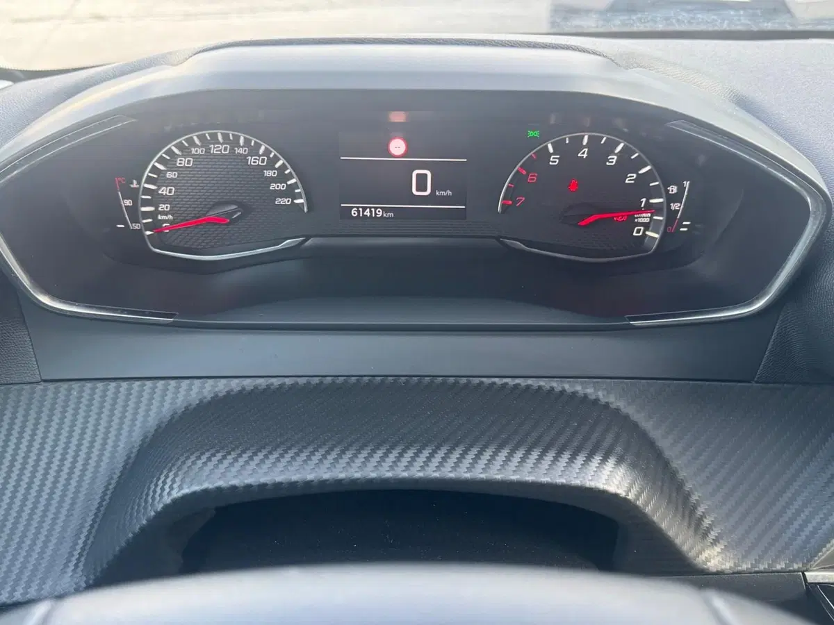 Peugeot 208 usata a Ferrara (10)