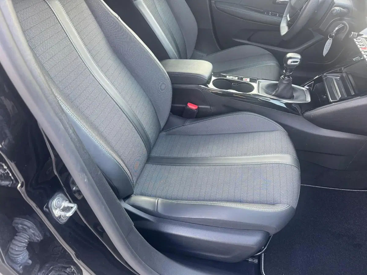 Peugeot 208 usata a Ferrara (15)