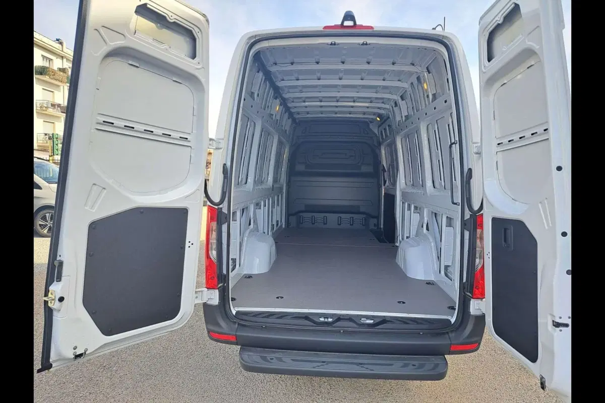 Mercedes-Benz Sprinter nuova a Pescara (5)