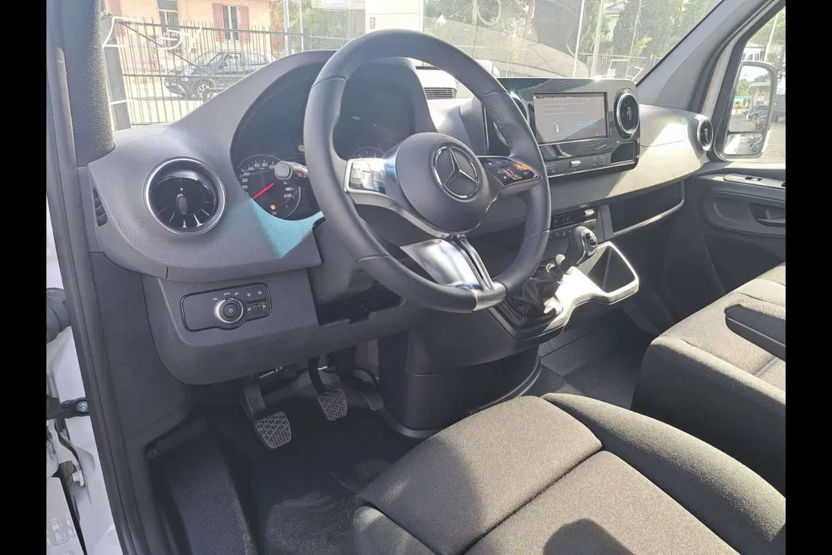 Mercedes-Benz Sprinter nuova a Pescara (8)