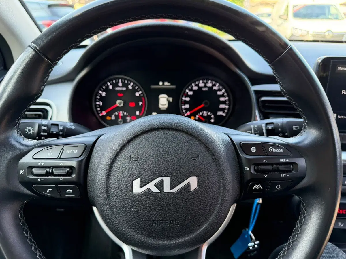 Kia Stonic usata a Pavia (15)