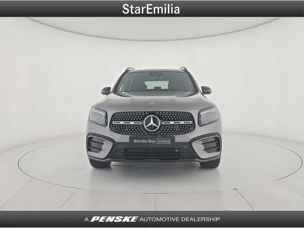 Mercedes-Benz GLB nuova a Bologna (7)