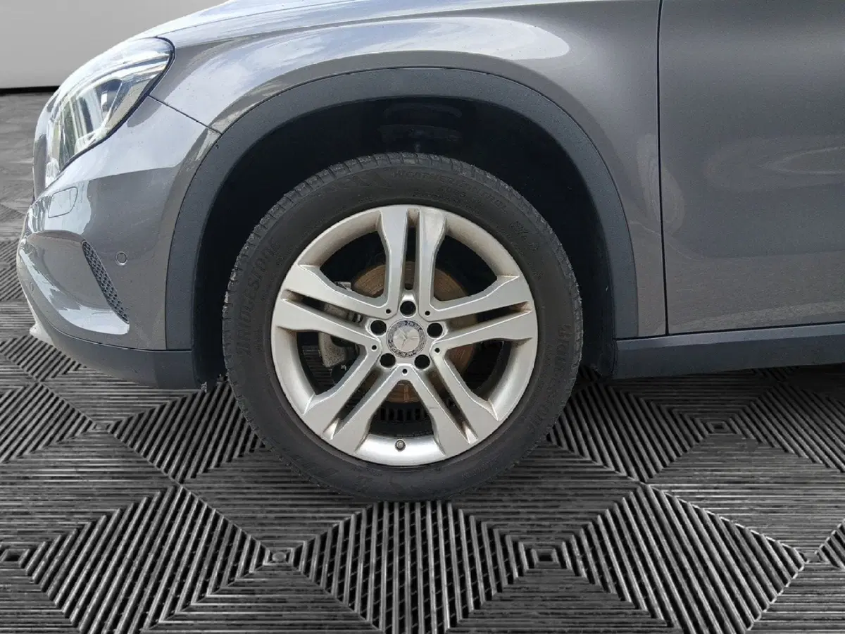Mercedes-Benz GLA SUV usata a Pordenone (10)