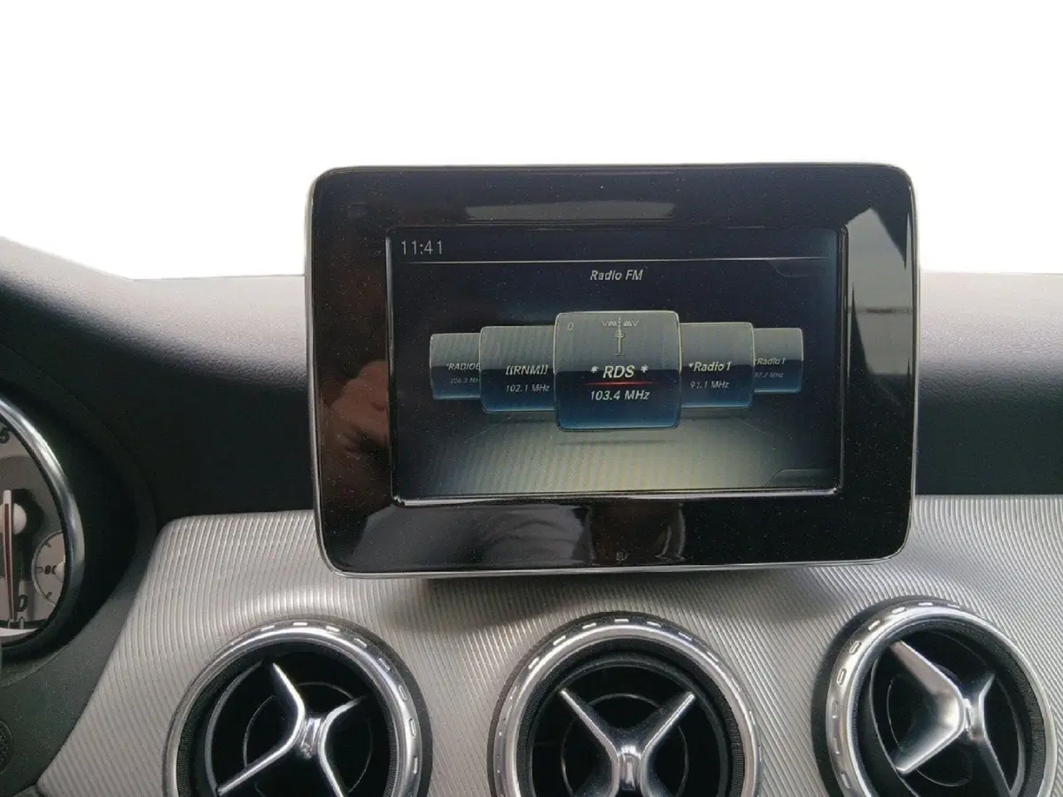 Mercedes-Benz GLA SUV usata a Pordenone (15)