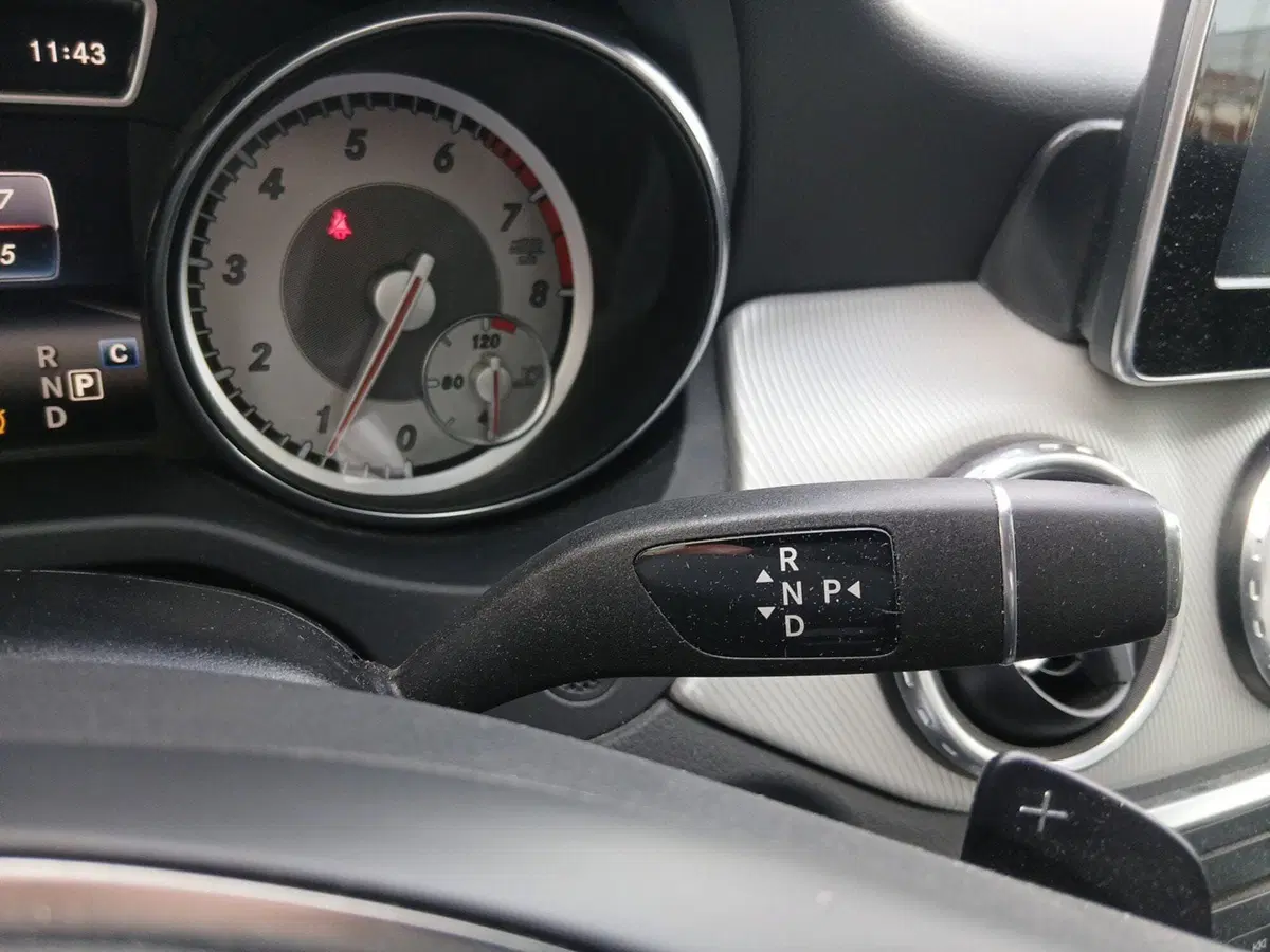 Mercedes-Benz GLA SUV usata a Pordenone (17)