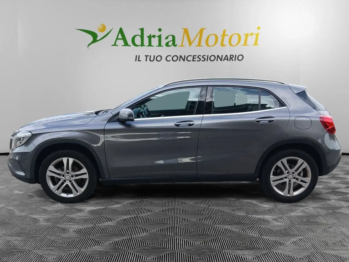 Mercedes-Benz GLA SUV usata a Pordenone (2)