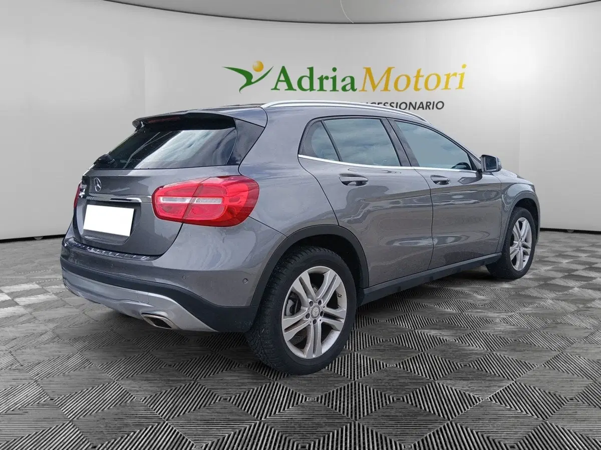 Mercedes-Benz GLA SUV usata a Pordenone (5)