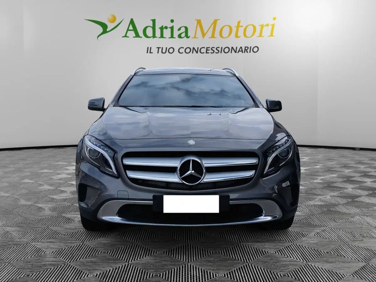 Mercedes-Benz GLA SUV usata a Pordenone (8)