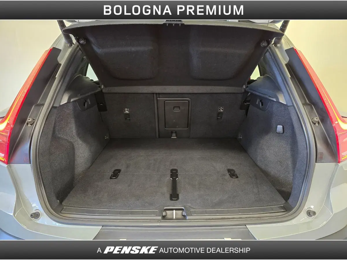 Volvo XC40 usata a Bologna (10)