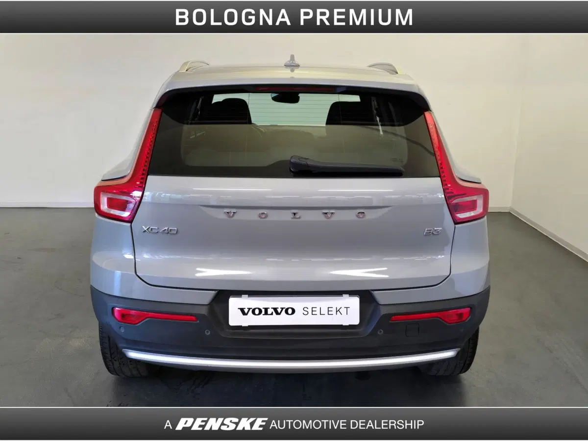 Volvo XC40 usata a Bologna (7)