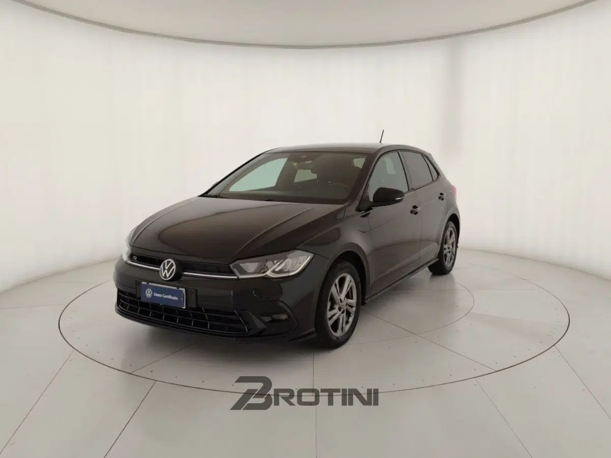 Volkswagen Polo usata a Massa-Carrara
