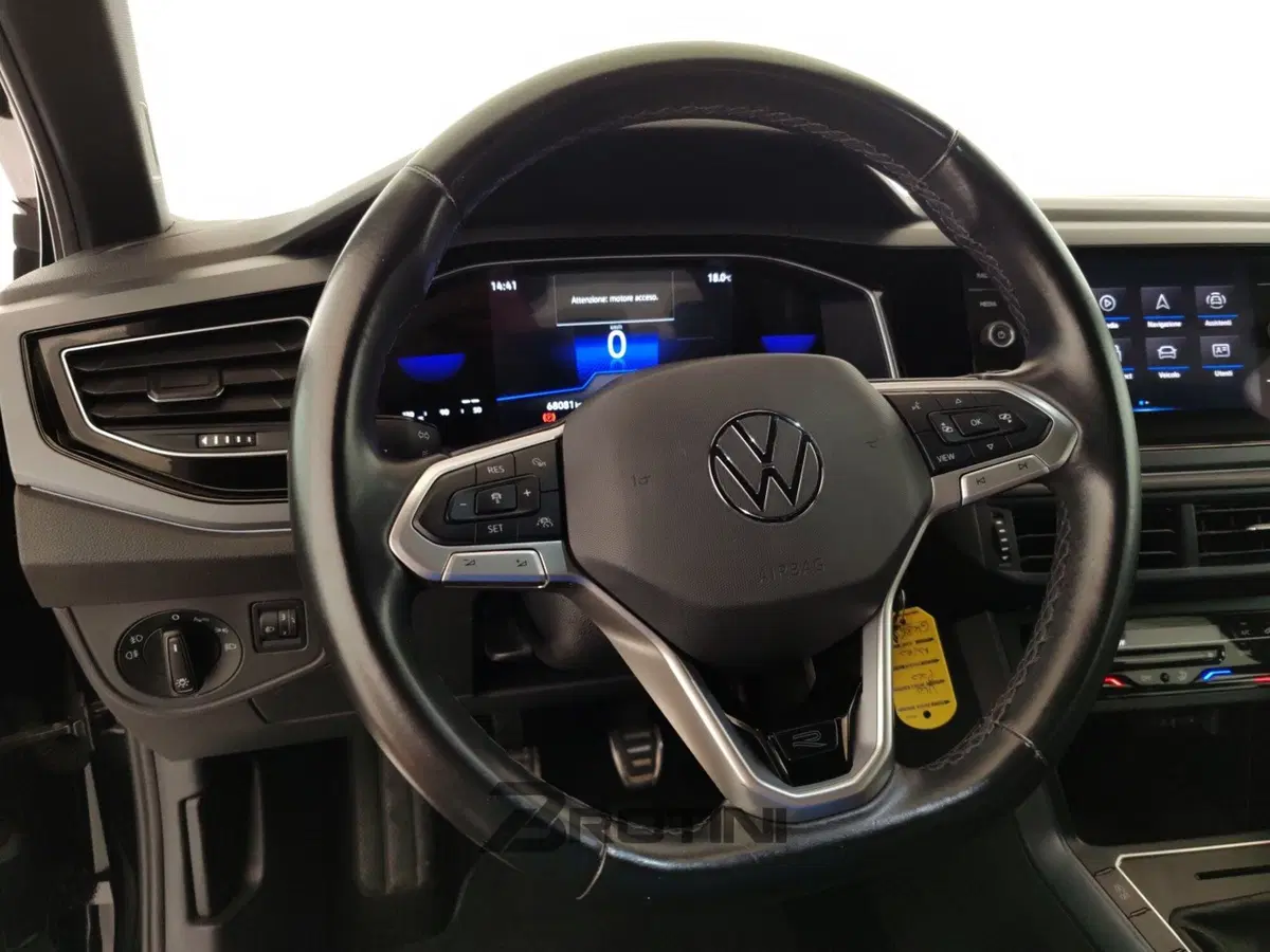 Volkswagen Polo usata a Massa-Carrara (15)