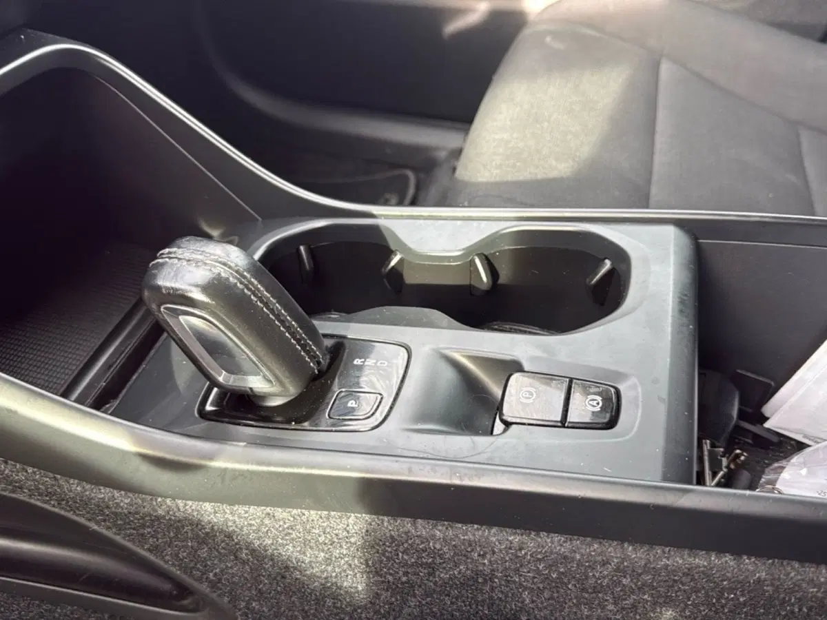 Volvo XC40 usata a Taranto (12)
