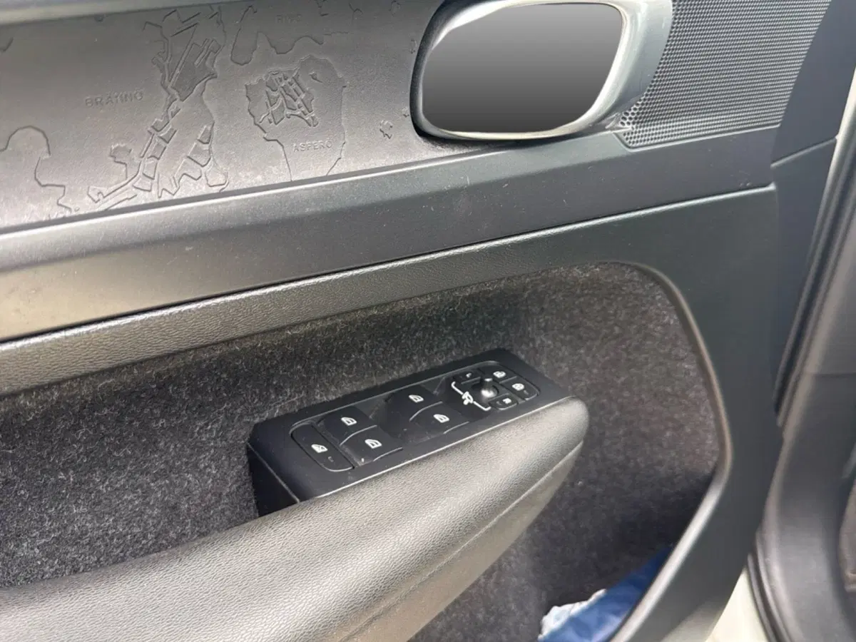 Volvo XC40 usata a Taranto (13)
