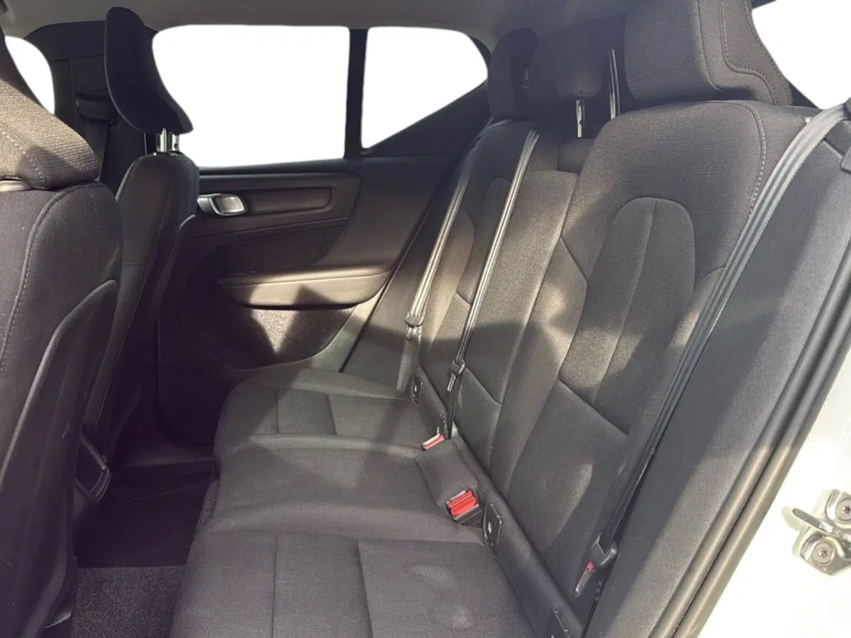 Volvo XC40 usata a Taranto (14)